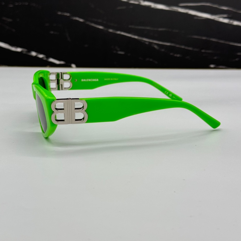 NEW BB0095S 009 BALENCIAGA GREEN GREY CAT EYE WOMEN BALENCIAGA SUNGLASSES - Picture 4 of 10
